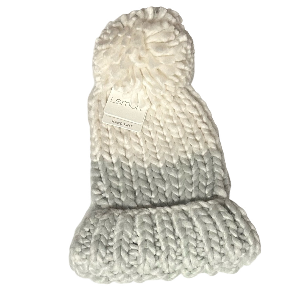 Lemon Woman’s Hand Knit Pom Pom Winter Hat White Grey NWT